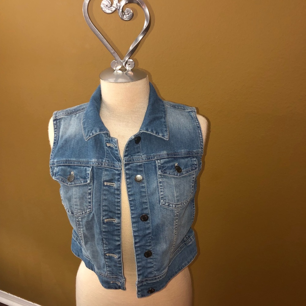 J.Jill sleeveless denim jacket